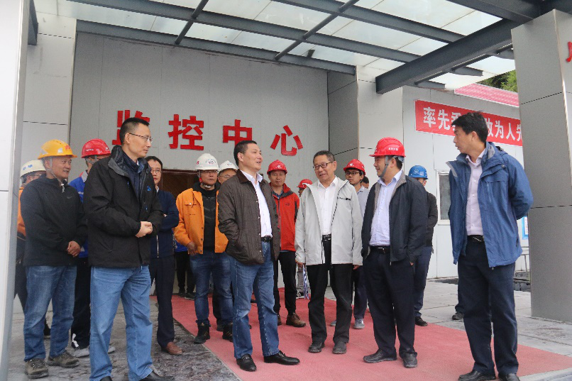 省交通投資集團(tuán)黨委副書記、副董事長、總經(jīng)理 周黎明赴九綿高速LJ9項(xiàng)目檢查指導(dǎo)工作